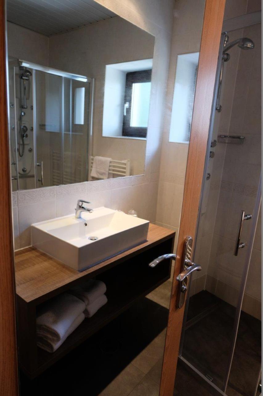 Flores Hotel 4*